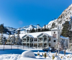 Ski-In Ski-Out Squaw Valley Lodge Slopeside Townhome