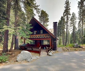 Charming Creek-Side Cabin - Near Lake, Ski Resorts home