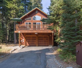 West Shore Hideaway - 2-Car Garage - Walk to Beach home