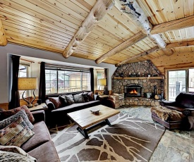 Chic Cabin - Hot Tub - Near Skiing, Lake & Dining home