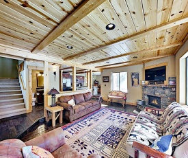 Amenity-Rich Tahoe Donner Home With Gas Fireplace Home