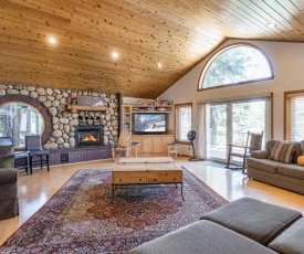 Deluxe Tahoe Donner Home