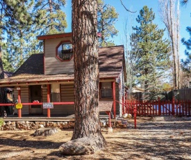 Cozy Vintage Cabin