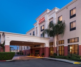 Hampton Inn & Suites Tulare