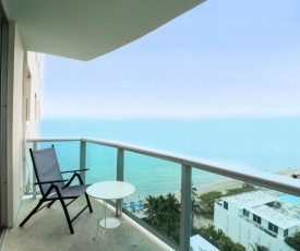 2 BEDROOMS CONDO WITH A GREAT OCEAN VIEW!