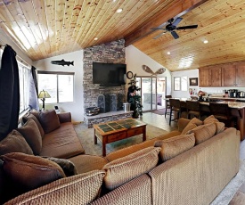 Luxe Lagonita Point Cabin with Hot Tub & Guest House home