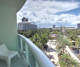 Miami Hollywood Delightful Bay View on the Beach 004-1bvic