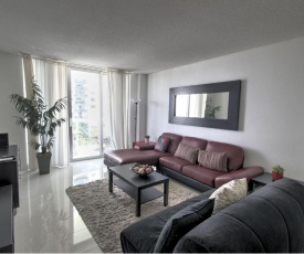 Miami Hollywood Renewed One Bedroom Condo 005-1bmar