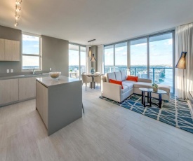 NEW 2019 Suite Breathtaking OceanViews 22nd Floor!