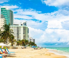 Paradise on Hollywood Beach 2 bed 2 bath