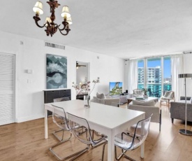 Wonderful Condo At Hallandale Beach, Near Ocean!!