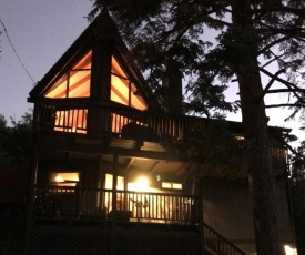 Moonridge Treetop Retreat