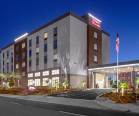 Hampton Inn & Suites Irvine/Orange County Airport