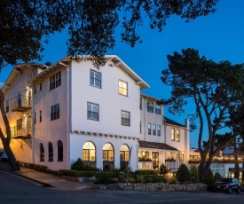 Pine Inn - Carmel