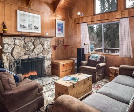 Agate Bay Charmer with Fireplace and Large Deck!