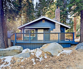 Charming Lake Tahoe Cabin - Deck & Gas Fireplace home