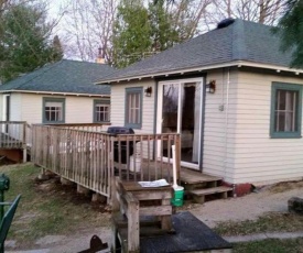 Muskie Cabin - Waterfront resort on Fremont Wolf River