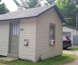 Trout Cabin - Waterfront resort on Fremont Wolf River