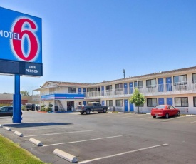 Motel 6-Fresno, CA - Blackstone North