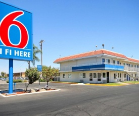 Motel 6-Fresno, CA - Blackstone South