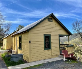 Priest Station Cafe & Cabins