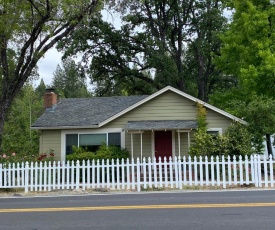 Vans Yosemite Garden Cottage