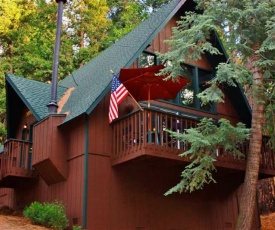 Lake Arrowhead Cabin with Deck and Loft 2Mi to Village