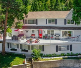 Lakeside Farmhouse with Deck Overlooking Lake home