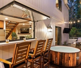 Serene Blue Jay Getaway - Hot Tub & Outdoor Living home