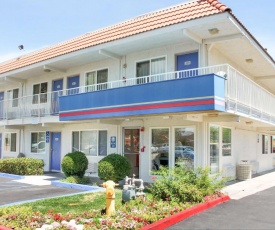 Motel 6-Lancaster, CA