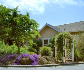 Cottages on Armstrong