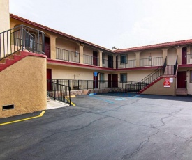 Econo Lodge Long Beach I-405