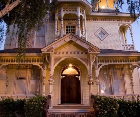 Victorian Mansion At Los Alamos
