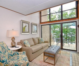 305E - Lakefront 3 Bedroom Condo with 3 Baths, Sleeps 8, Free WIFI!