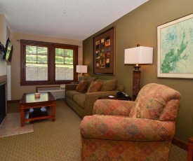 A120 - Standard View Suite with Private Bedroom, First Floor Unit, Flat Screen TV!