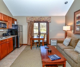 A316 - Suite with Loft, Sleeps 6, with Fireplace!