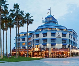 Waterfront Hotel, part of JdV by Hyatt