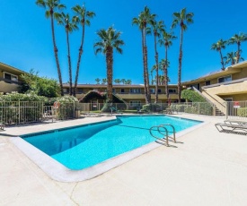 Hidden Oasis Condo with Shared Outdoor Pool - Weekly Rental Only condo