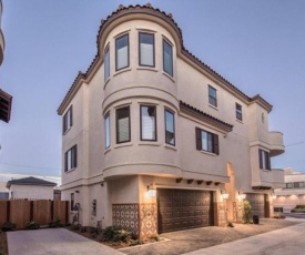 Condo With Amazing Ocean Views From Rooftop Deck