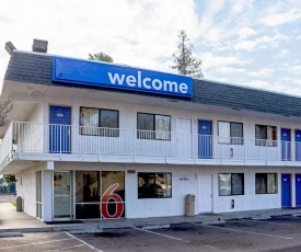 Motel 6-Porterville, CA