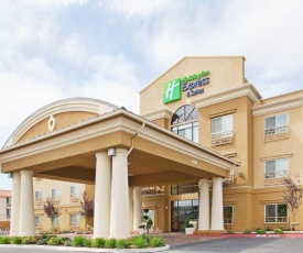 Holiday Inn Express & Suites Salinas, an IHG Hotel