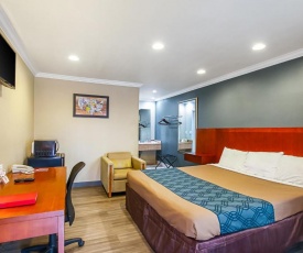 Econo Lodge San Bernardino I-215