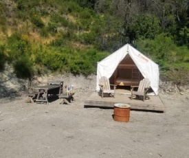 Tentrr Signature Site - Mystic Mountain Redwood Grove Camp