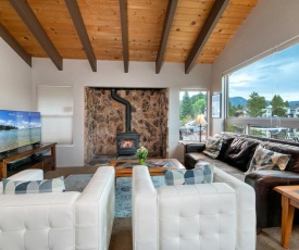 Four-Bedroom House in Tahoe Keys 2022 Home